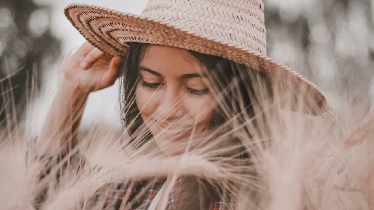 MerOne Music - Dancing Shadows