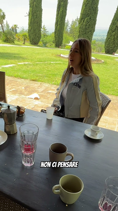 VIOLA SILVI si vendica per lo scherzo di CRISTIANO BORSI🤭😈 #shorts #tiktok