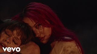 ADÉLA - Red Bottoms (Official Music Video) screenshot 4