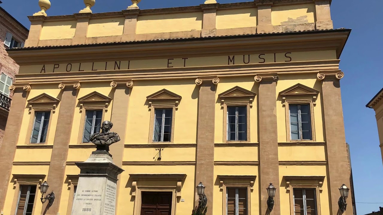 Central Italy unique cities pictures music by Andrea Perugini -play Debussy, Clair de lune.