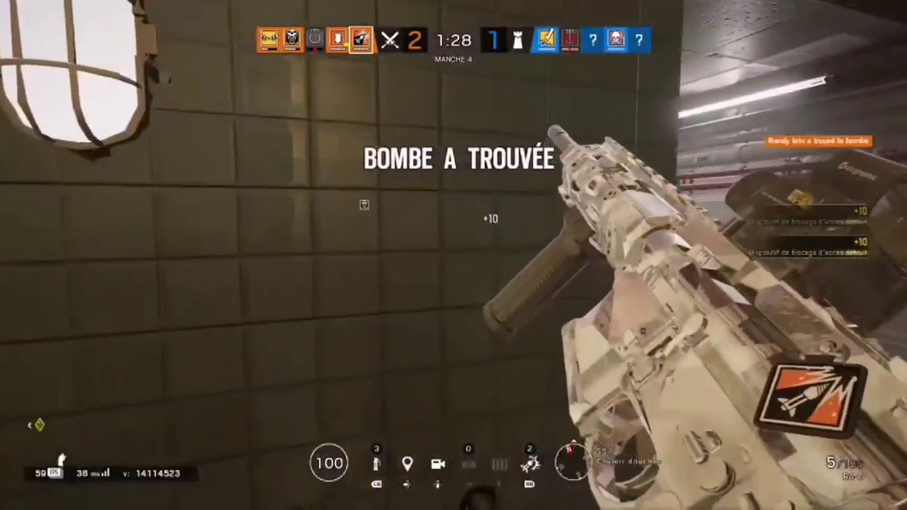R6 - French Player Champion on Controller - YouTube
