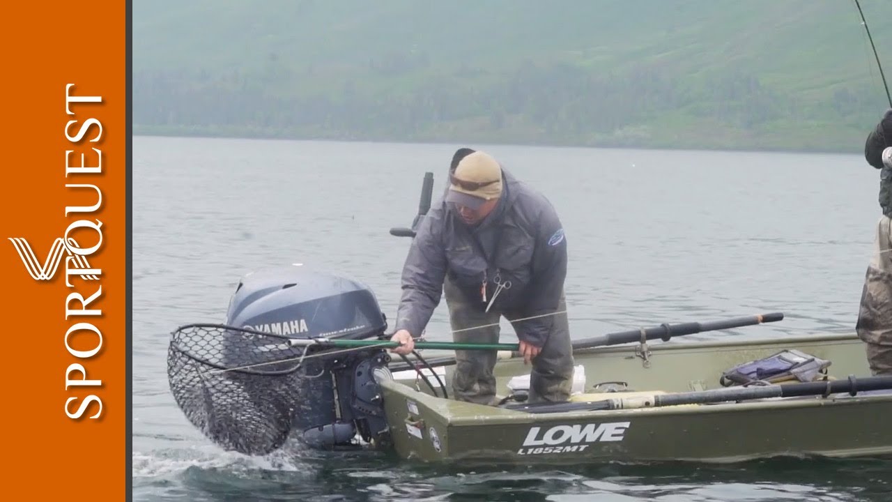 A Day on the Agulawok River Fishing for Salmon at Bristol Bay Lodge 🏡