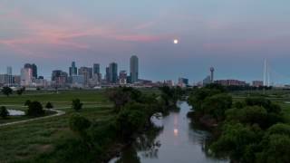Dallas Moon 4K