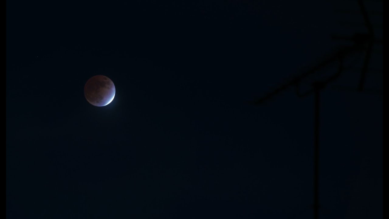 4K Partial Lunar Eclipse 20211119 - YouTube