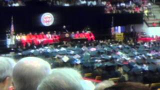 Ed O'Neil tell YSU graduates about his career!