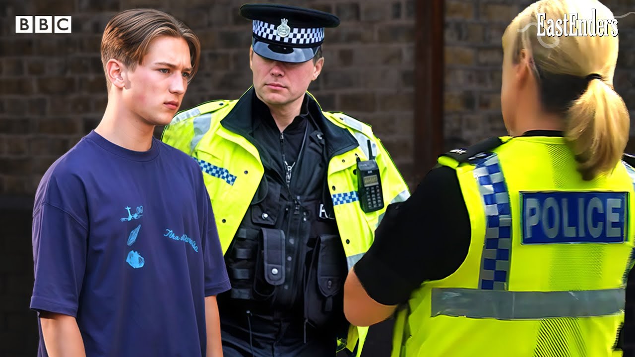 Джоэл арестован в гараже Томми | EastEnders
