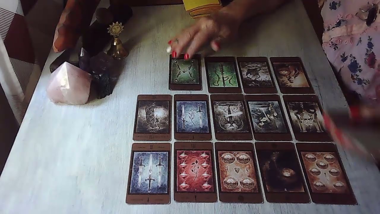 Los monitos vestidos d seda, del Ministerio de los Bichitos de Luz, fueron sobre vos. Ley del KARMA.