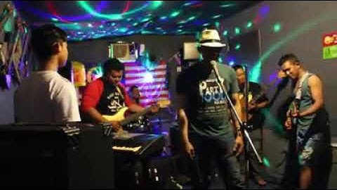 Impian band brader Murat.