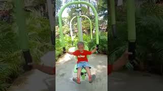 Anak Kecil Belajar Nge Gym Taman Ceria Dan Sehat