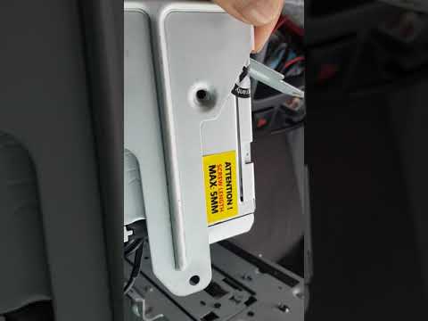Como montar doble din en elgrand