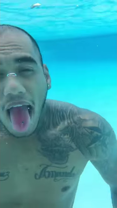 Chris Yem underwater