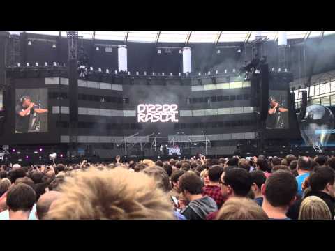 Dizee Rascal   Bassline Junky Big Dirty Stinkin Bass   ETIHAD Stadium 01 06 13