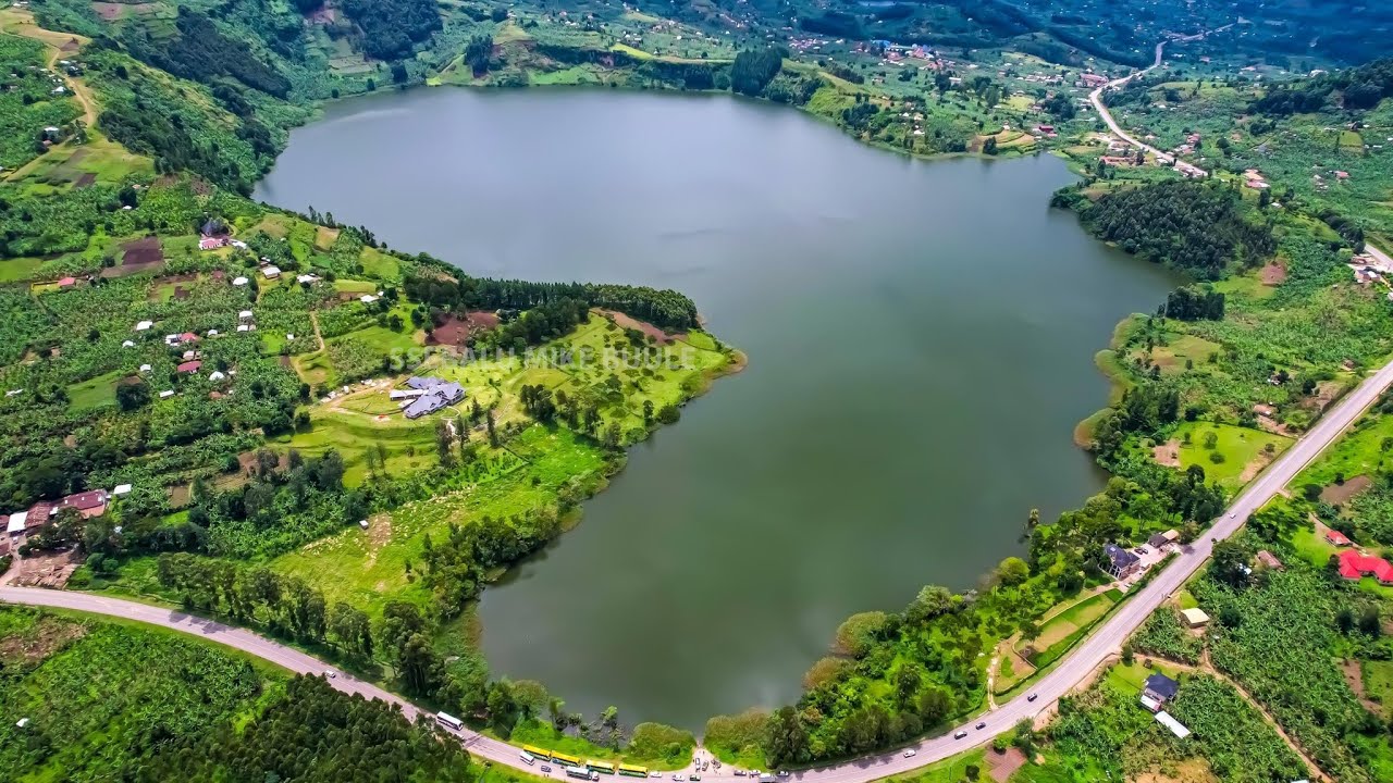 Rubirizi Vlog: Twin lakes, Lake Nkugute, Dave The Cave Lodge & more.