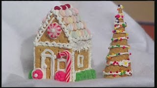 Mini graham cracker gingerbread houses