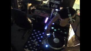 90's techno merengue MACHITO PONCE ponte a brincar ILEGALES la morena PROYECTO UNO esta pega'o