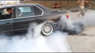 bmw e32 750i 5.0 v12 burn out