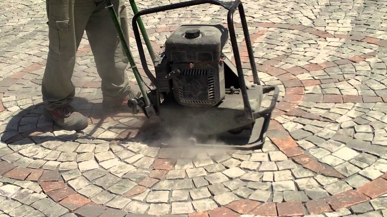 Plm pavimenti in pietra per esterno in sampietrini e masselli ...