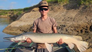 First Time Gator Gar Fishing (1663 Jet Boats Of Texas)