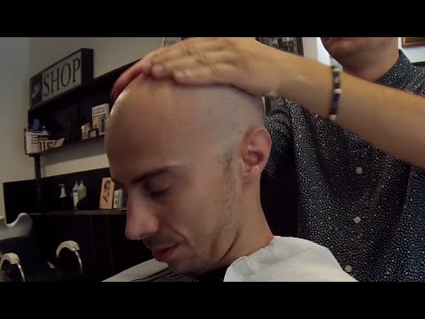 Young-Italian-barber---traditional-shave-2/3---ASMR-No-Talking