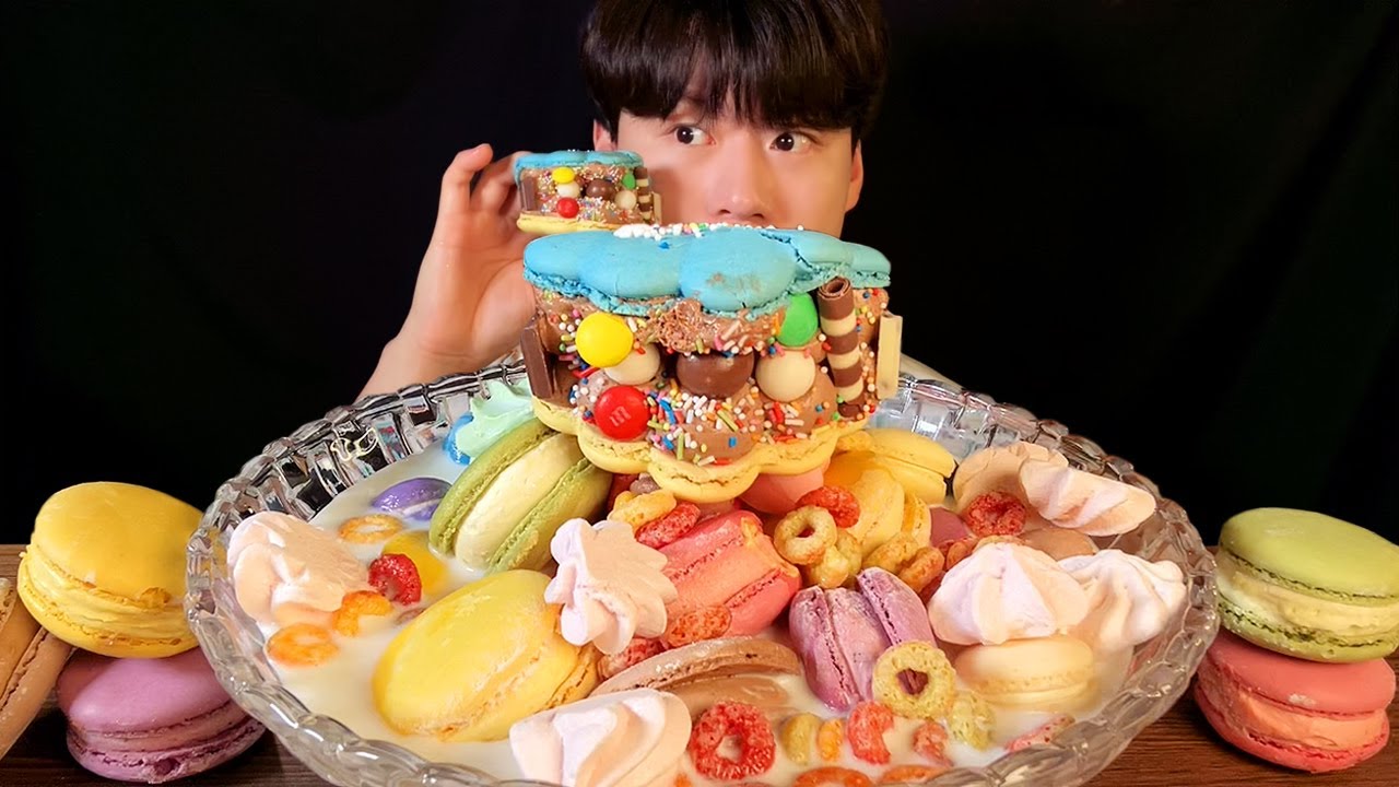 SUB)마카롱탕 먹방 ASMR 한달치 마카롱 다 먹었어요… Macaron with milk  MUKBANG