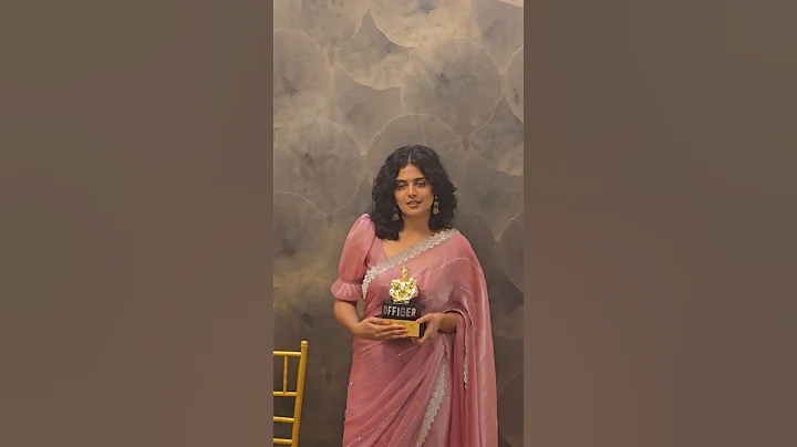 ആദ്യ സിനിമയുടെ വിജയ്‌ഘോഷത്തിൽ അവാർഡ് വാങ്ങി ഐശ്വര്യ 😍💖 Aiswarya Raj | #aiswaryaraj #officeronduty