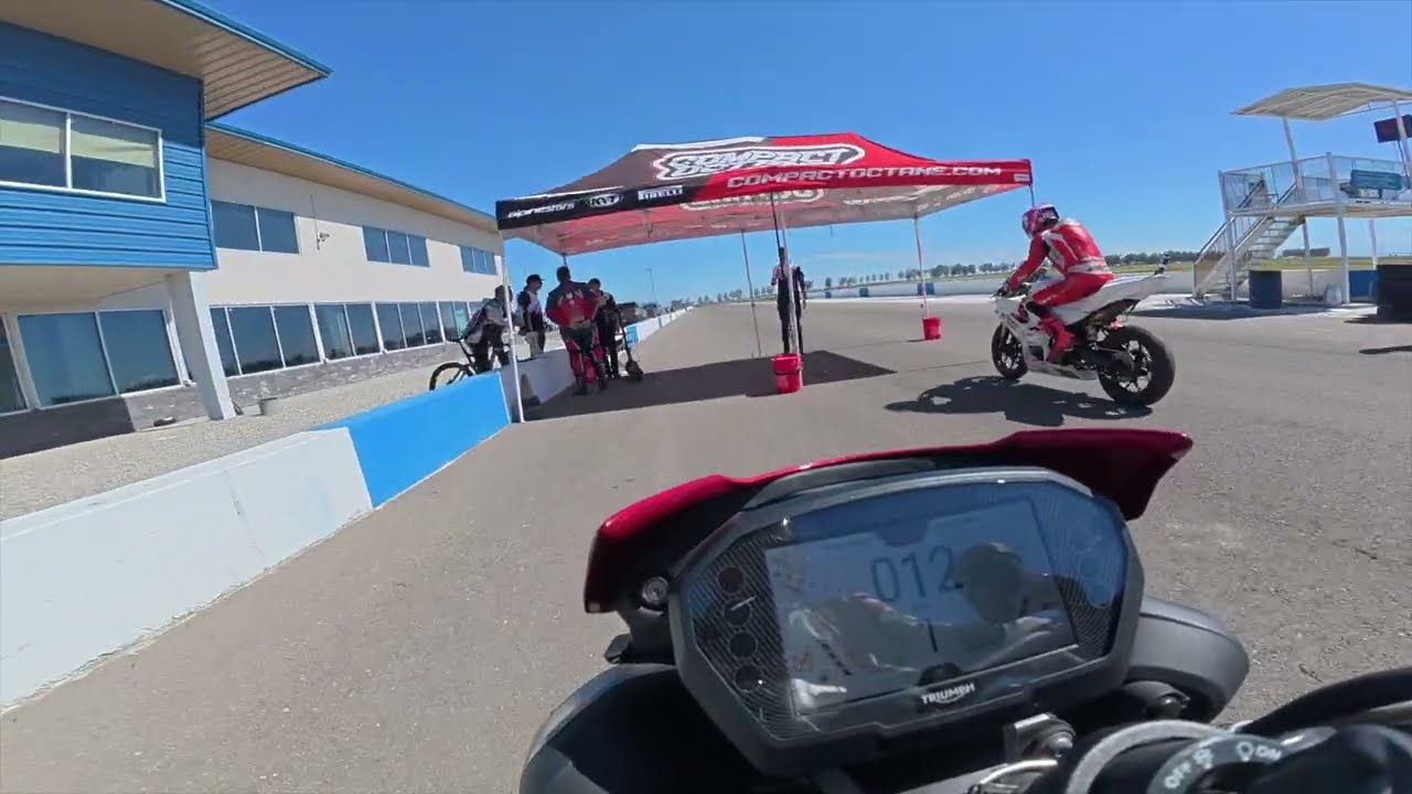 Compact Octane - Buttonwillow The Circuit - 2024 Triumph Street Triple RS