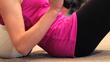 MOVE OF THE WEEK: C-Curve Abs With Light Weights