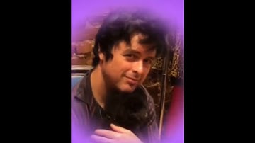 Thumbnail of Billie Joe Armstrong with a little friend