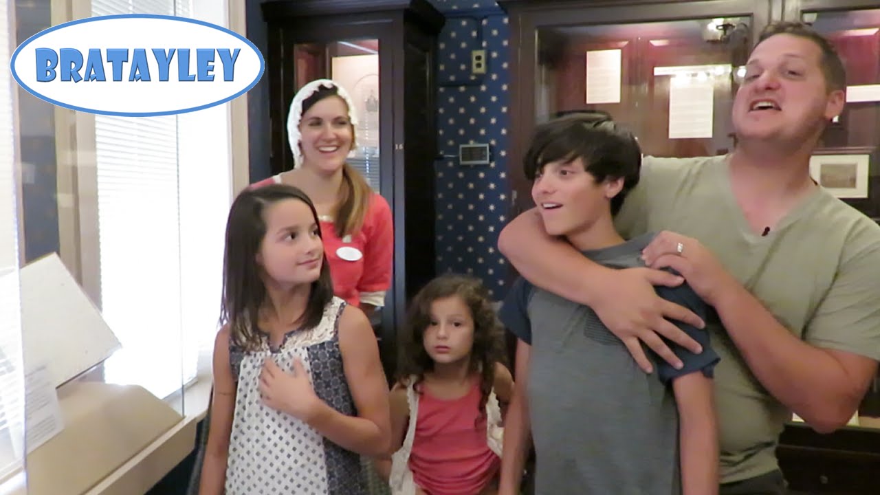 vlogs in spanish Go Win a War! (WK 241.6) | Bratayley
