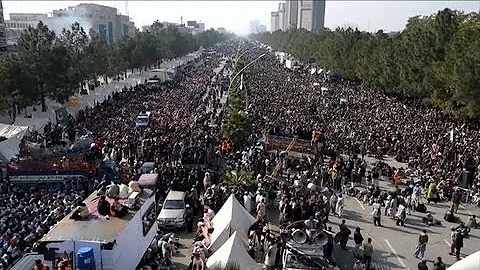 Pakistan cleric propels protest into third day