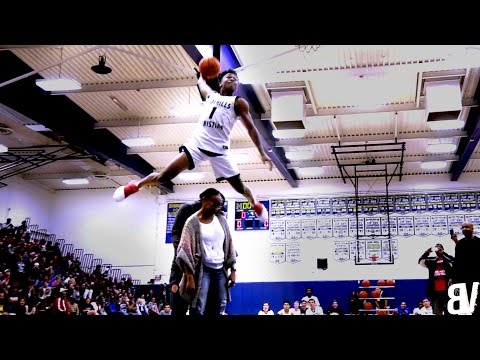 Jaylen Hands JUMPS OVER HIS MOM & DAD To Win DUNK CONTEST! San Diego All-Star Dunk Contest