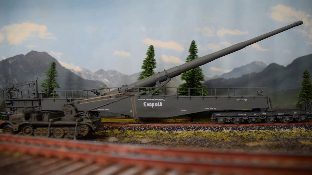 HobbyBoss 1:72 Railway Gun Leopold - YouTube