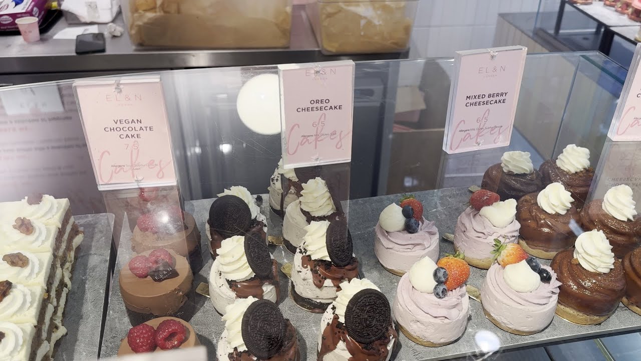 Cake shop EL&N at St Pancras Station