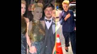 Carey Mulligan Talks Marriage to Marcus Mumford in 'Vogue'