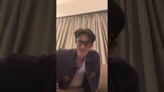 TAYNEW+OFFGUN TIKTOK LIVE 🎂MINI BIRTHDAY PARTY IN THEIR HOTEL ROOM #offgun #taynew