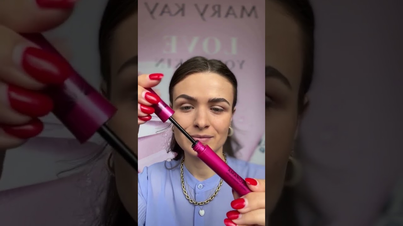 🛍️| máscara de cílios lash love! aumenta e alonga os cílios dando um close no seu olhar 😍!