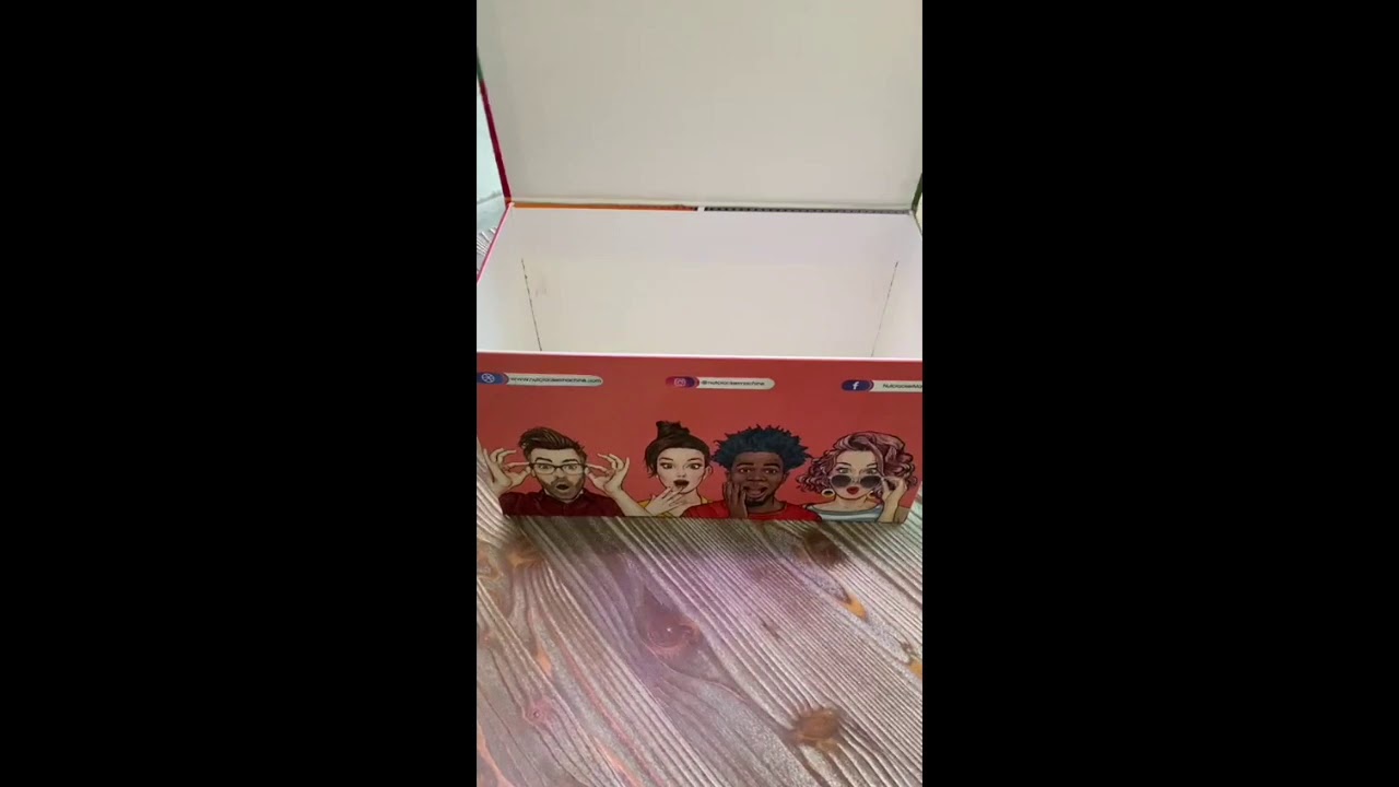 Nut-ricious Hand Crank Nut Cracker