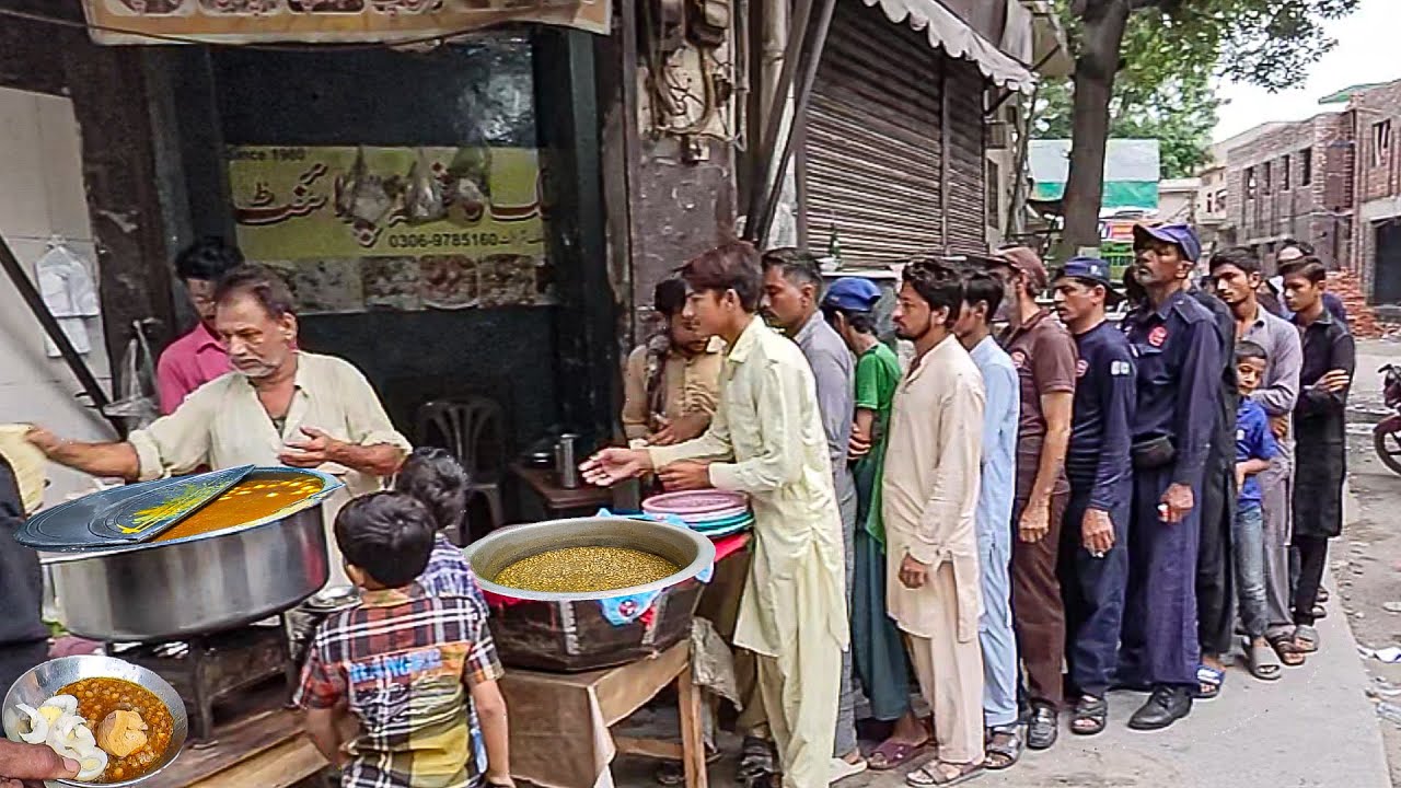 TOP PAKISTANI STREET FOODS | BREAKFAST SPECIALS | DESI NASHTA & LOCAL FOOD COMPILATION
