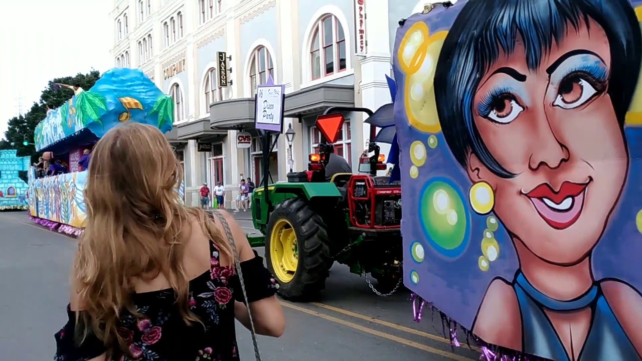 New Orleans Parade at Decatur St. YouTube