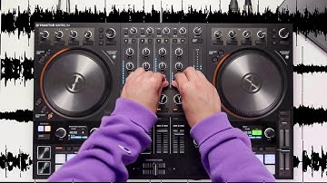 Drum & Bass DJ mix across 4 decks on the Traktor S4 MK3
