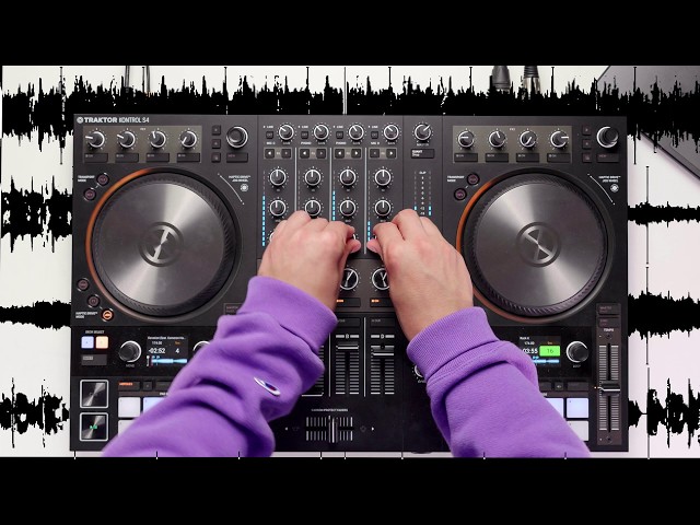 Drum & Bass DJ mix across 4 decks on the Traktor S4 MK3 - YouTube