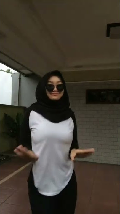 cewek hijab goyang pargoy #shorts #ytshorts #viral #viralshorts #foryou #foryoupage #fyp