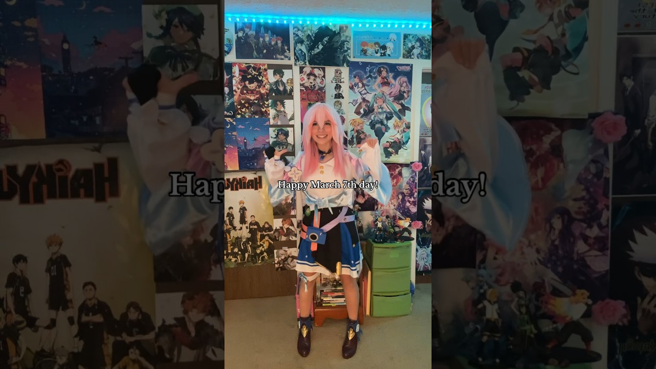 Ignore that I posted this less than an hour before March 8th LOL #hsrcosplay #hsr #march7thcosplay
