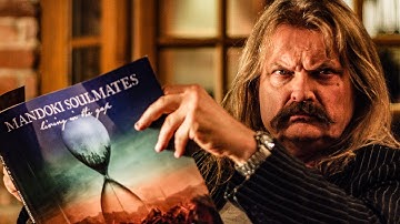 Mandoki Soulmates - Living in the Gap (Official Music Video)