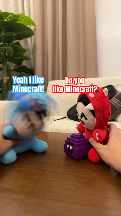 Does Omz like Crystal? #omzandcrystal #omz #omzcrew #roxy #crystal #minecraft #nyeong