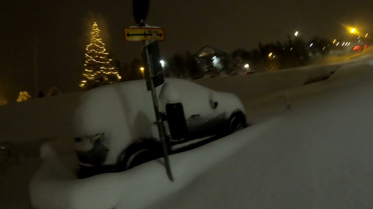 Snowstorm in Akureyri Iceland (2021-12-28)