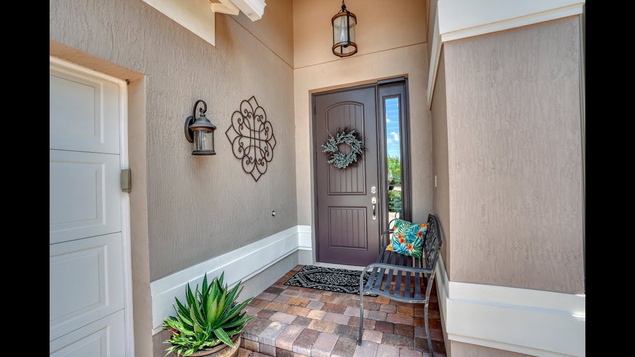 1662 NW Old Oak Terrace, Jensen Beach, FL.  34957