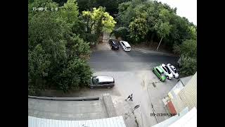 Hikvision DS 2CD1053G0 I день Расстояние 12-15 метров.