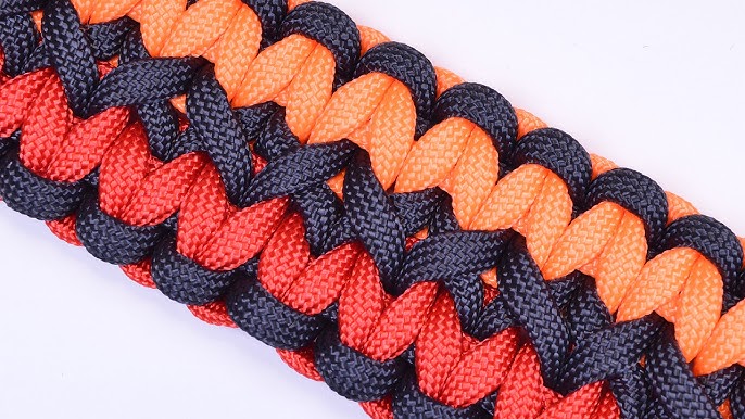 Wide Paracord Bracelet  Paracord, Paracord bracelets, Paracord braids