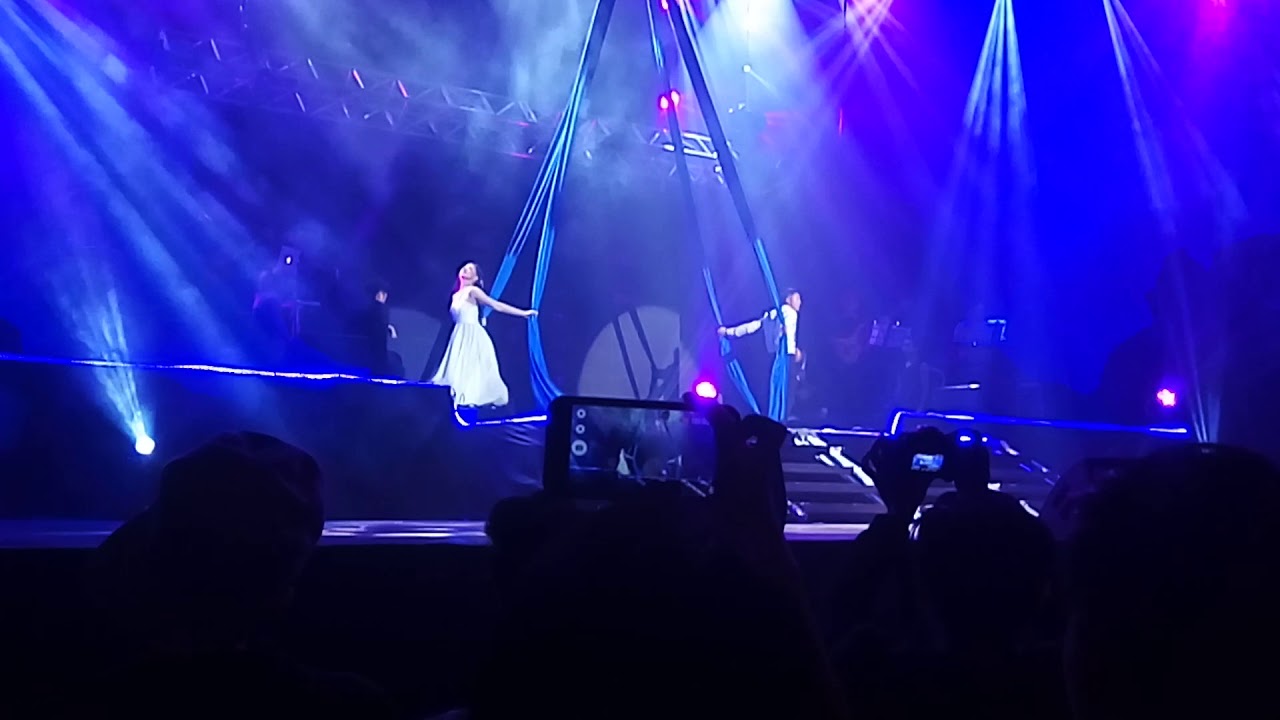 Confidently, Kisses - KissTon's 'Rewrite the Stars'